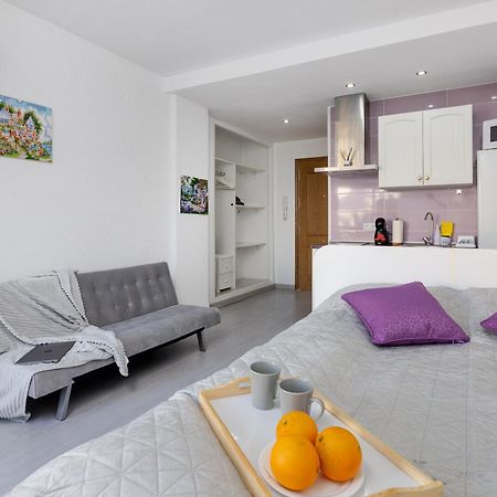 Apartment Near Beach, Playa Del Cura Торевиеха Екстериор снимка