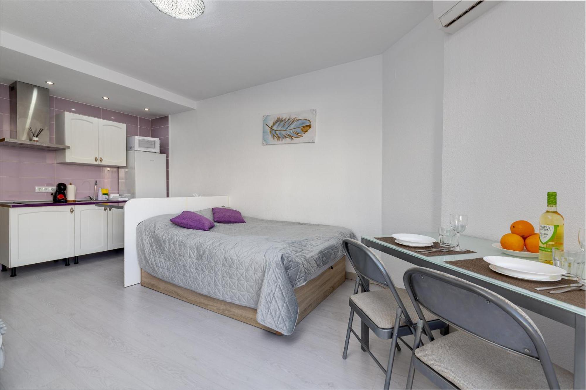 Apartment Near Beach, Playa Del Cura Торевиеха Екстериор снимка